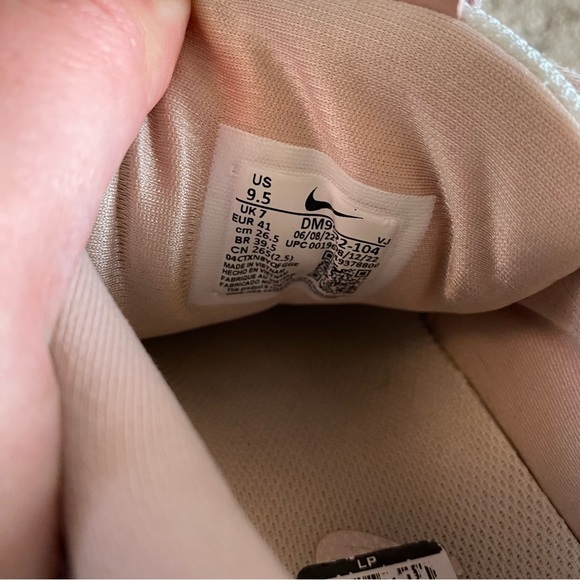 Nike Air Max 90 Futura Summit White Light Soft Pink Sneakers Suede Leather: 9.5 - Picture 11 of 11